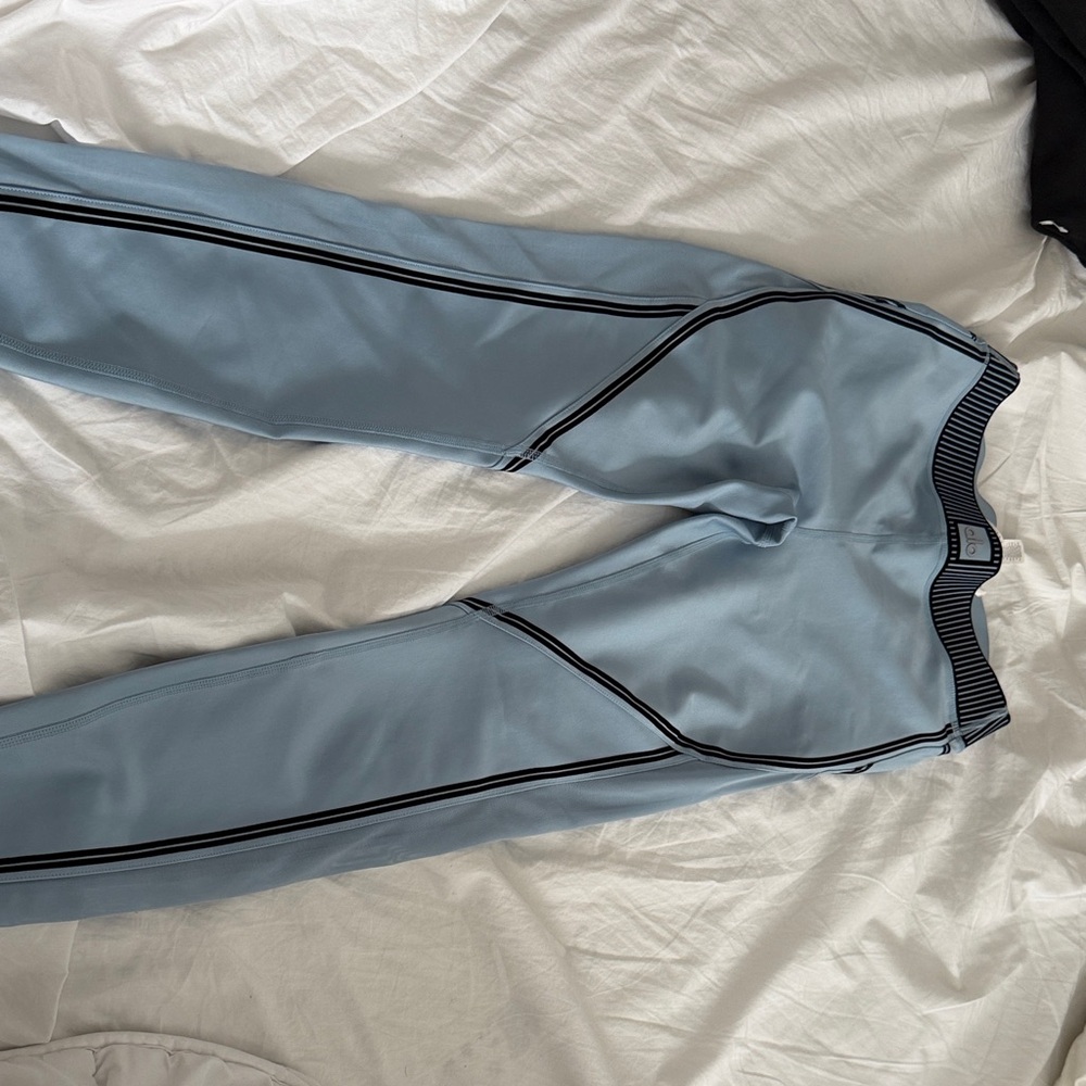 ALO Yoga Light Blue Leggings